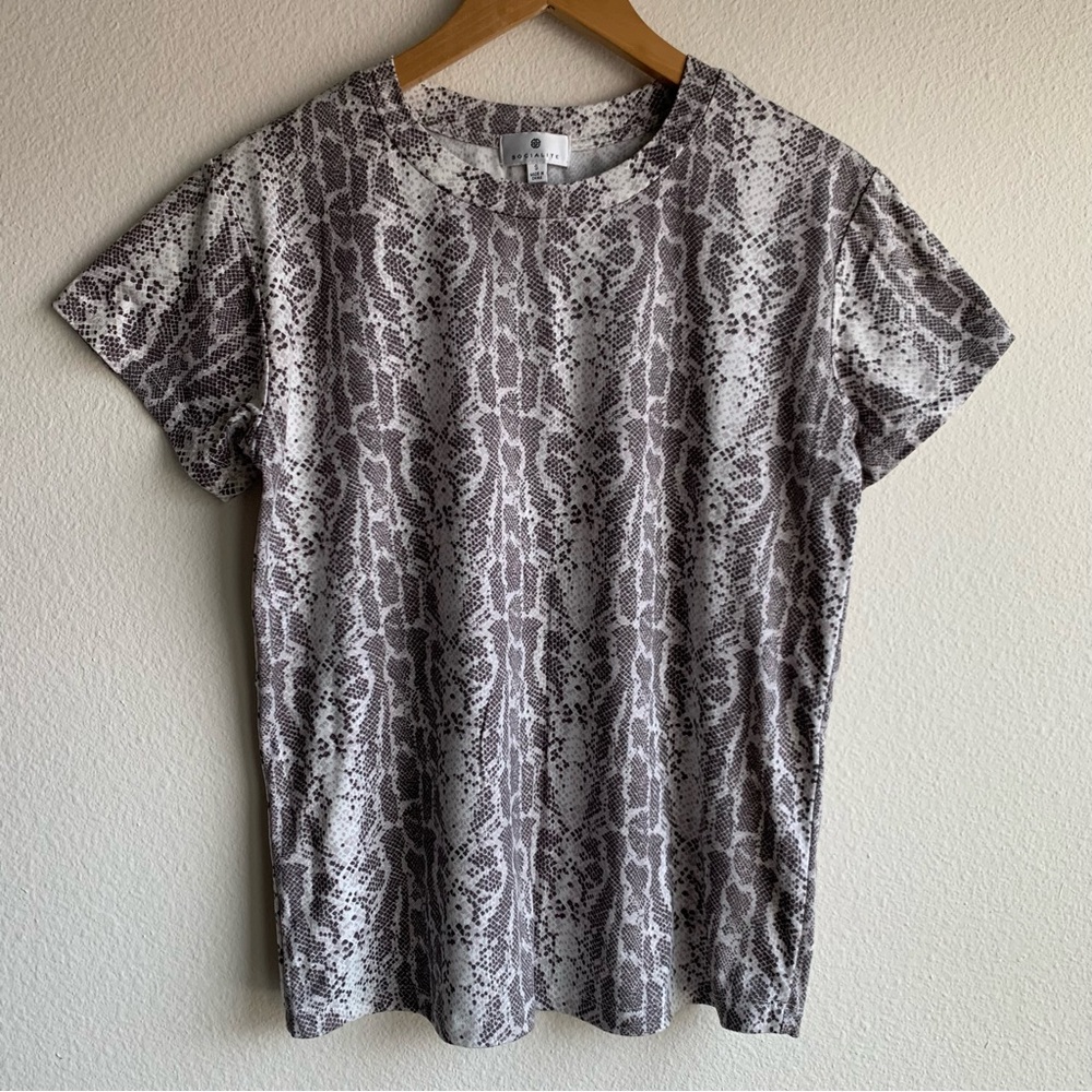 Socialite Nordstrom Snakeskin Crew Neck Short Sleeve Tee Women Size: Small